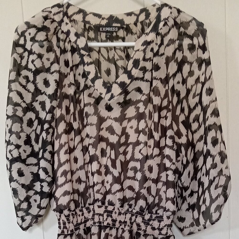 Express V-Neck Dress Size S/P Brown and White